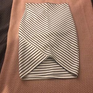 Skirt 🌸 Brand new, never worn!